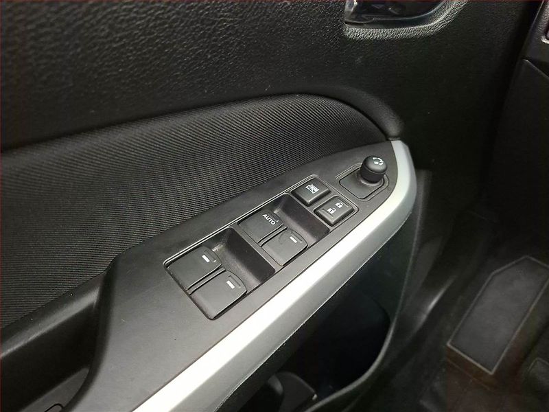 Suzuki Vitara (2018) 1.6 VVT, Automat, Tempomat - fotka 16 z 19
