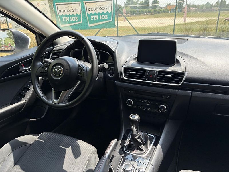 Mazda 3 2.0 Center-Line - fotka 25 z 30