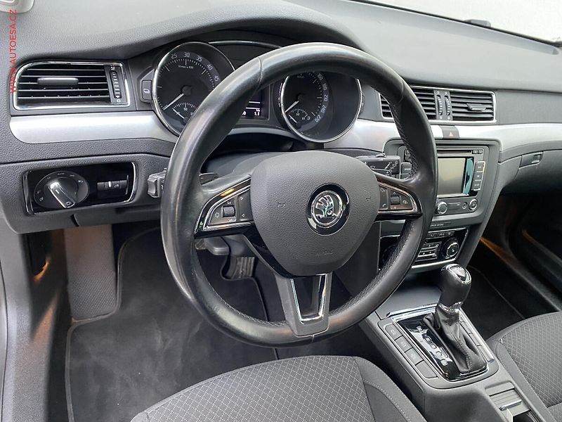 Škoda Superb (2014) 2.0 TDi, Exclusive, DSG - fotka 13 z 18