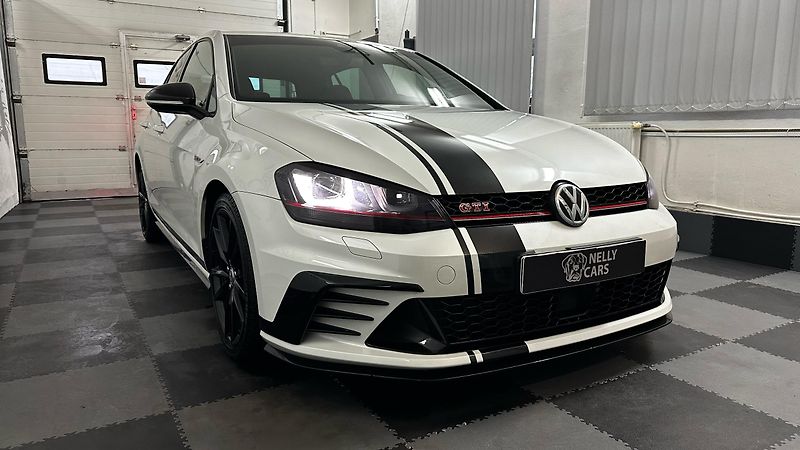 Volkswagen Golf RECARO / REMUS / TOP STAV - fotografie inzerátu