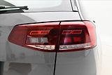 Volkswagen Passat 2,0 TDI 110 kW DSG Business Zá - náhled 31