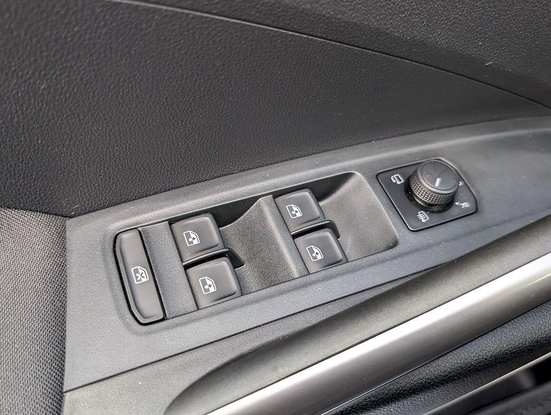Škoda Fabia (2024) 1,0 TSI / 70 kW Top Selection - fotka 26 z 30