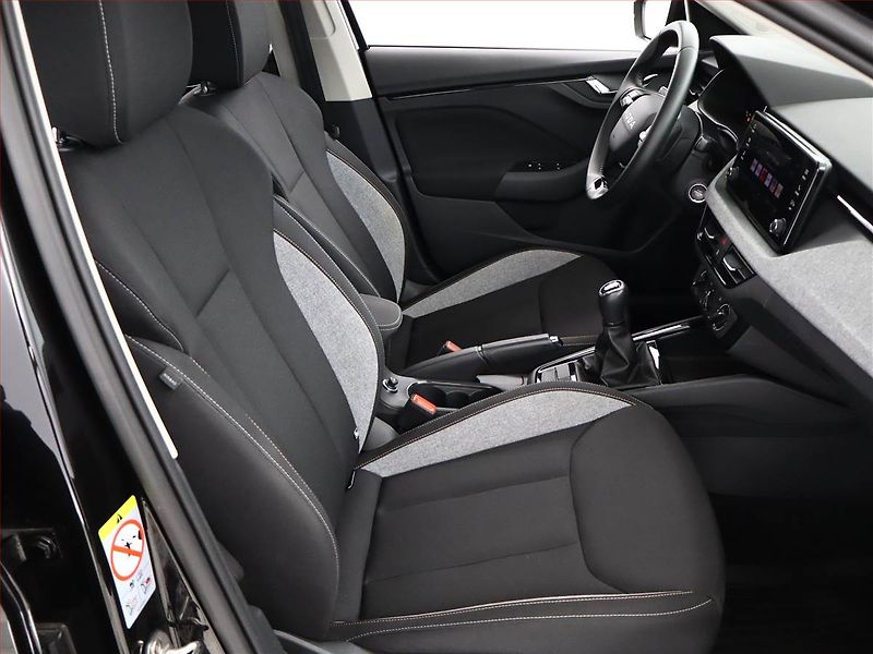 Škoda Kamiq (2025) Selection 1.0 TSI - fotka 7 z 18