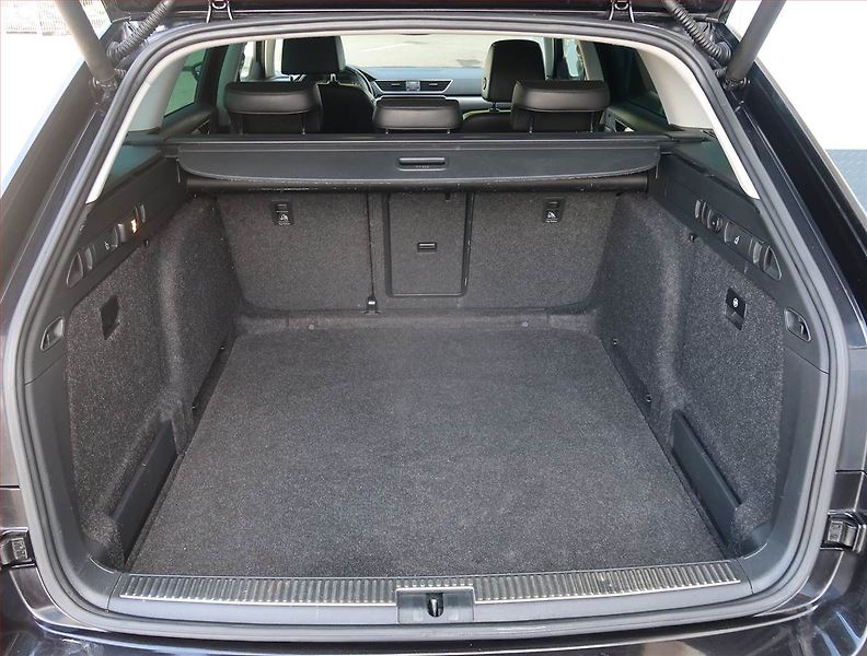 Škoda Superb (2018) 2.0 TDI, Automat, Kůže, Navi - fotka 14 z 26