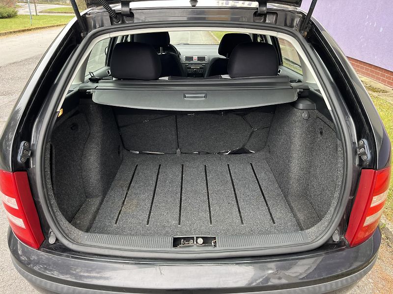 Škoda Fabia 1,4i 16V / AUTOMAT / combi  - fotka 18 z 34