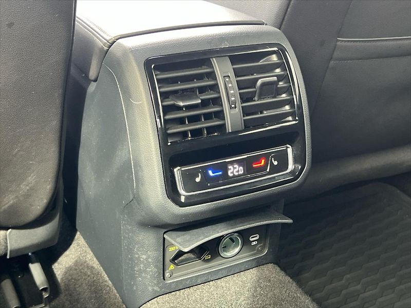 Volkswagen Arteon 2,0 TDi 110kW 7DSG R-line - fotka 21 z 29