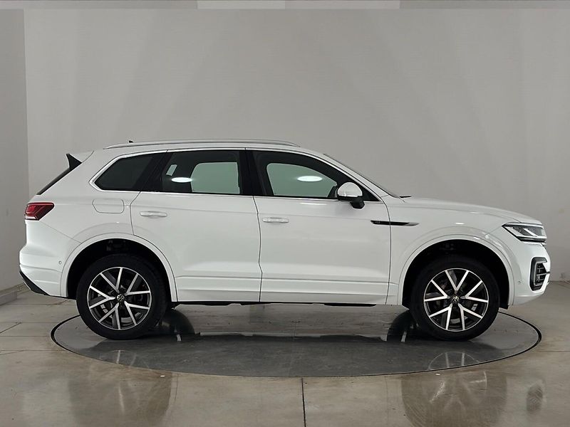 Volkswagen Touareg R-Line - fotka 16 z 30