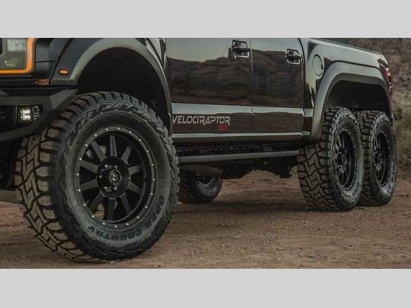 Hennessey VelociRaptor 6x6.