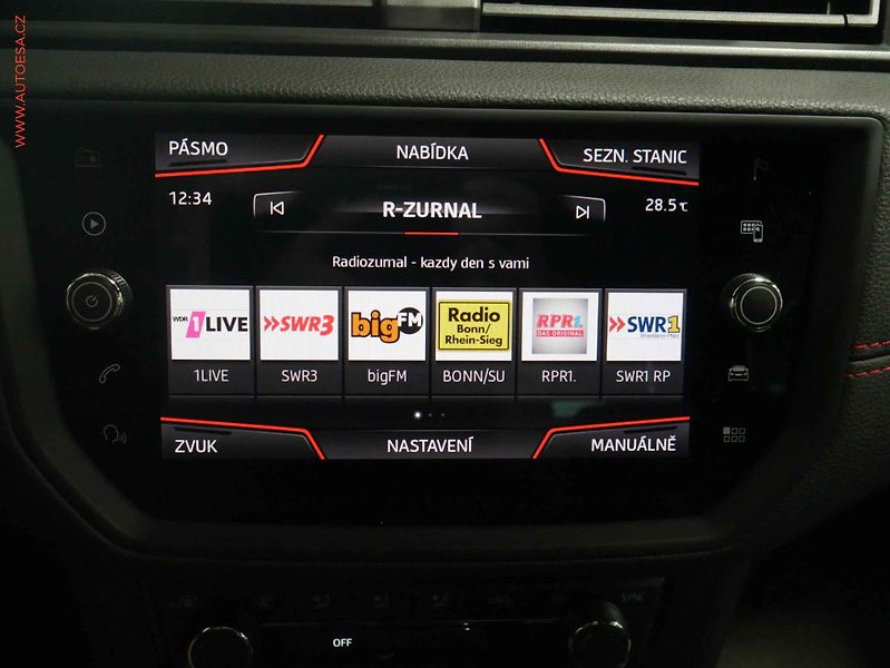 Seat Arona (2019) 1.5 TSi, FR, navi, TZ - fotka 17 z 21