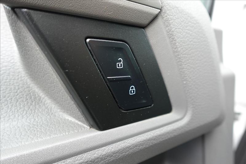Volkswagen Crafter 2,0 TDI  VALNÍK PLACHTA SPANÍ - fotka 19 z 34