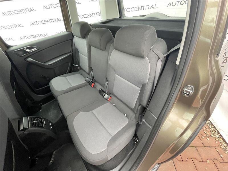 Škoda Yeti 1,2 TSi,77kW,serv.kn.,Po servi - fotka 20 z 20