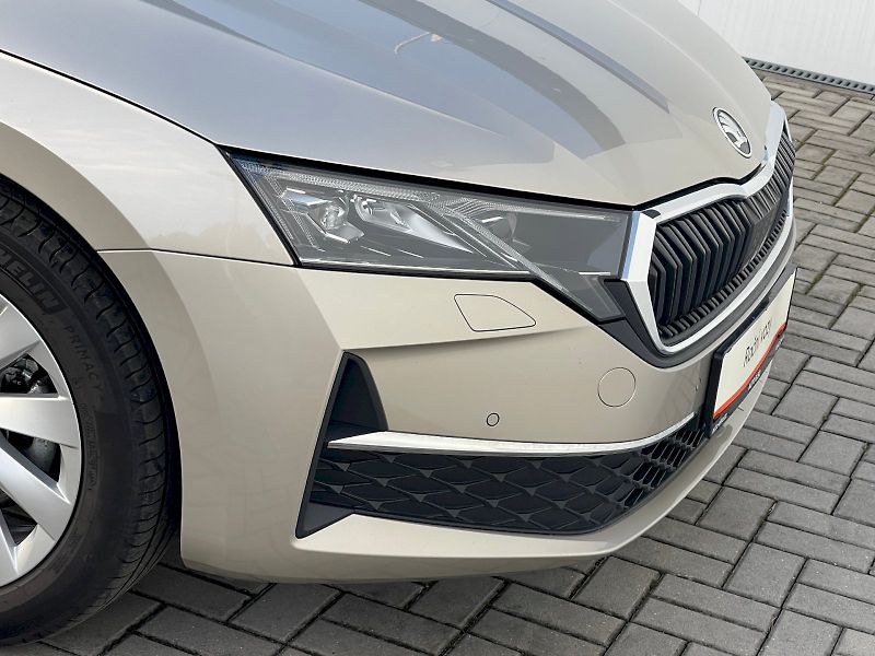 Škoda Octavia (2025) Combi 1,5 TSI / 110 kW Top Sel - fotka 14 z 30
