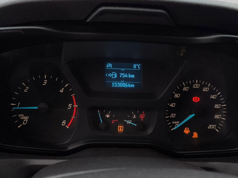 Ford Transit (2018) L3H2 2.0 EcoBlue 96kW, 1. maj. - fotka 15 z 24