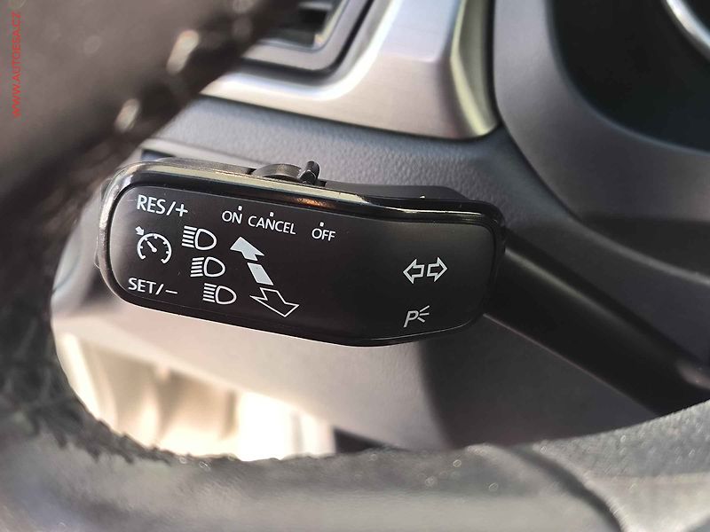 Škoda Rapid (2016) 1.4 TSi, Joy, DSG, xenon - fotka 15 z 20