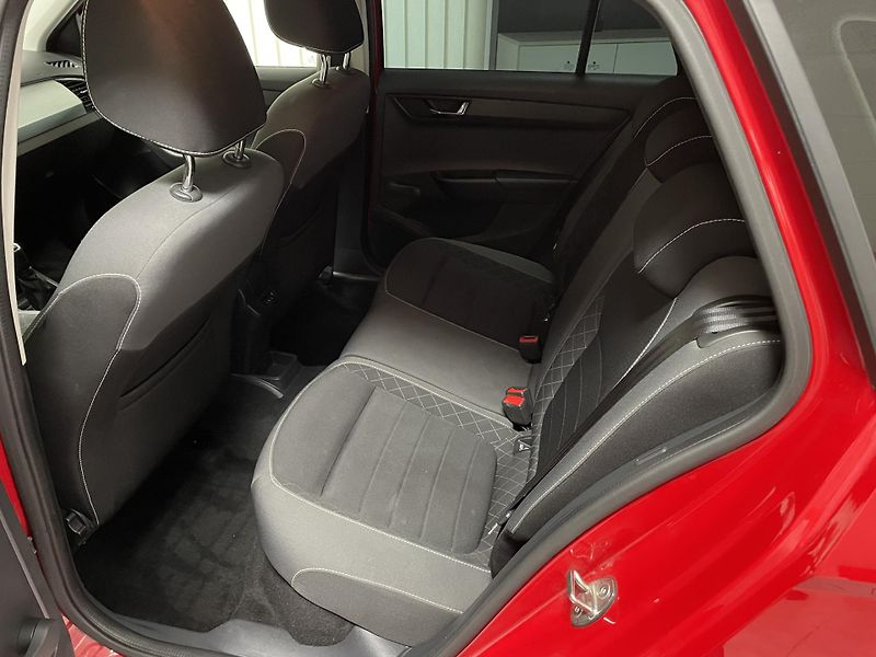 Škoda Fabia 1.0 TSi ČR CEBIA  - fotka 18 z 30