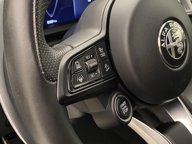 Alfa Romeo Stelvio VELOCE 2.2JTDm Q4 AUT - fotka 19 z 56