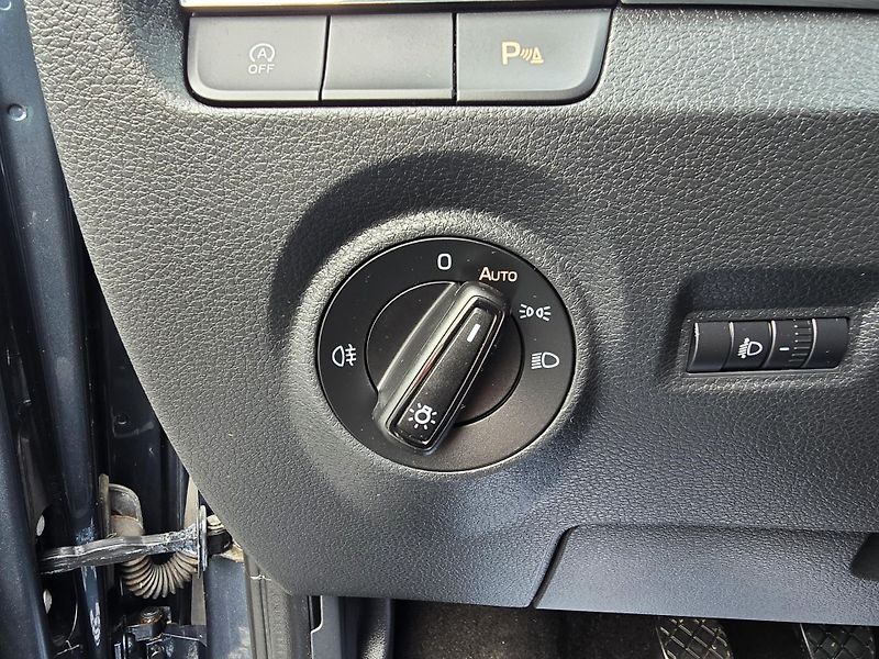 Škoda Fabia 1.2TSI NAVI 100% STAV 1Majitel - fotka 13 z 26