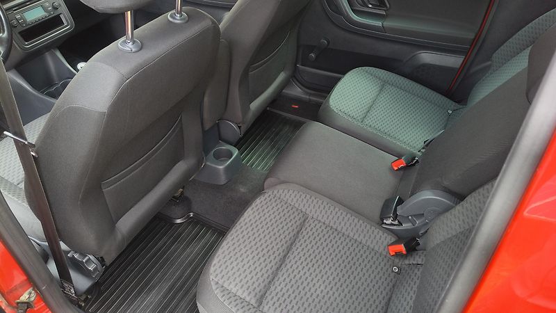 Škoda Roomster (2012) 1.2 TSI, 2012 CZ - fotka 13 z 14