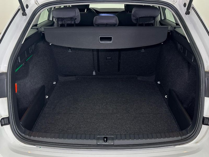 Škoda Octavia Ambition - fotka 10 z 26