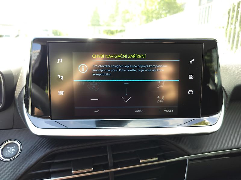 Peugeot 208 e, navigace, SOH 95% - fotka 15 z 28
