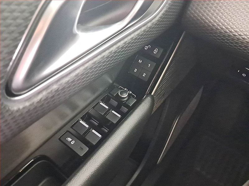 Land Rover Range Rover Velar (2018) P380 - fotka 19 z 28