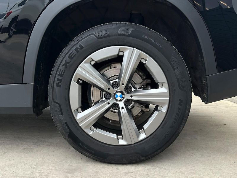 BMW X1 sDrive18i - fotka 22 z 22