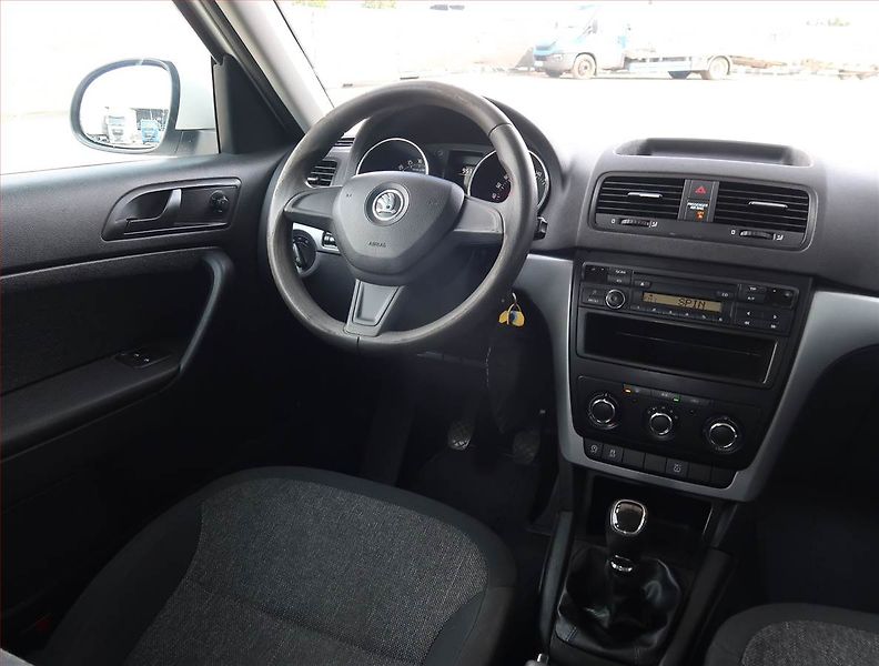 Škoda Yeti (2015) 2.0 TDI, 4X4 - fotka 7 z 15