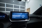 Peugeot 2008 1,2 HYBRID AT KAMERA 360° ČR - náhled 36