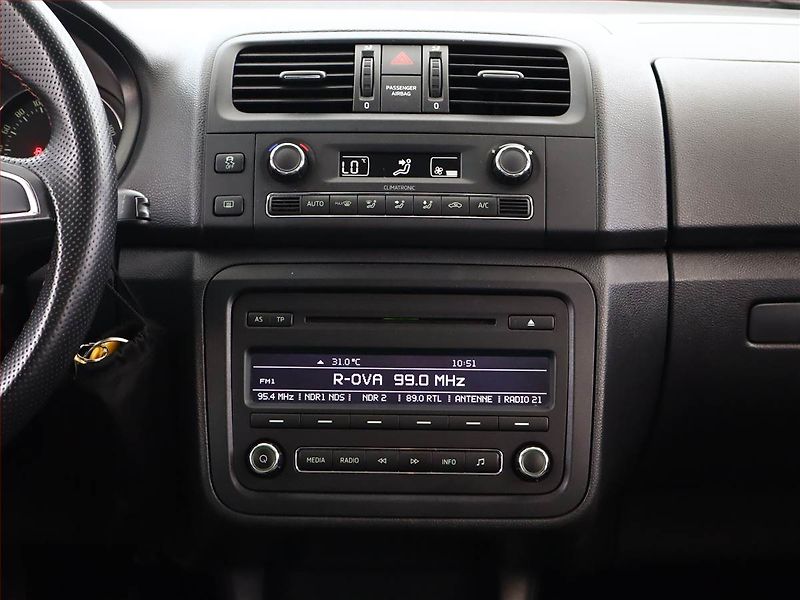 Škoda Roomster (2013) 1.2 TSI, Park. senzory - fotka 9 z 12