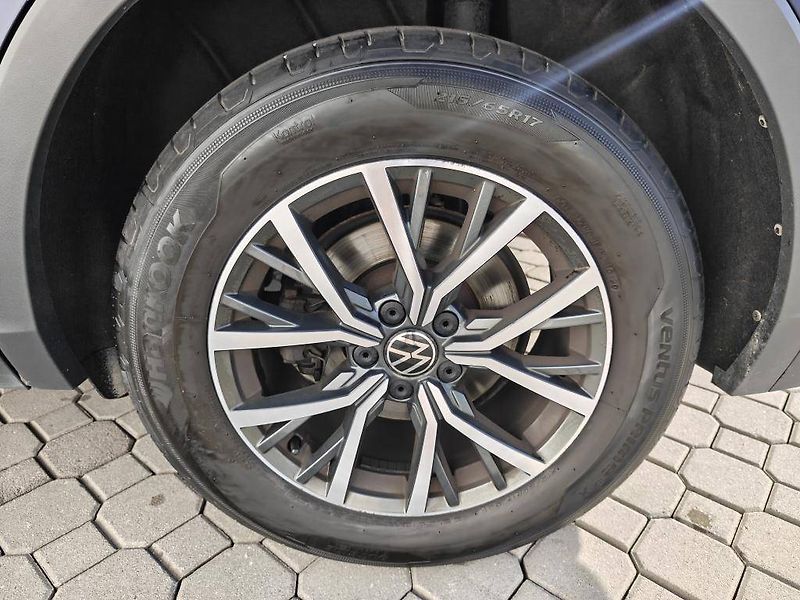 Volkswagen Tiguan 6G 1,5TSi - fotka 20 z 22