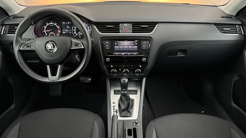 Škoda Octavia 1.5 TSI G-Tec DSG Ambition Com - fotka 8 z 23