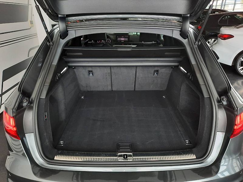 Audi A4 (2024) Avant 40 TDI quattro (150kW/20 - fotka 24 z 28