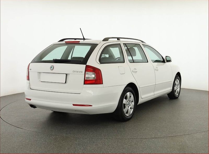 Škoda Octavia (2012) 1.4 TSI, ČR,1.maj, po STK - fotka 5 z 17