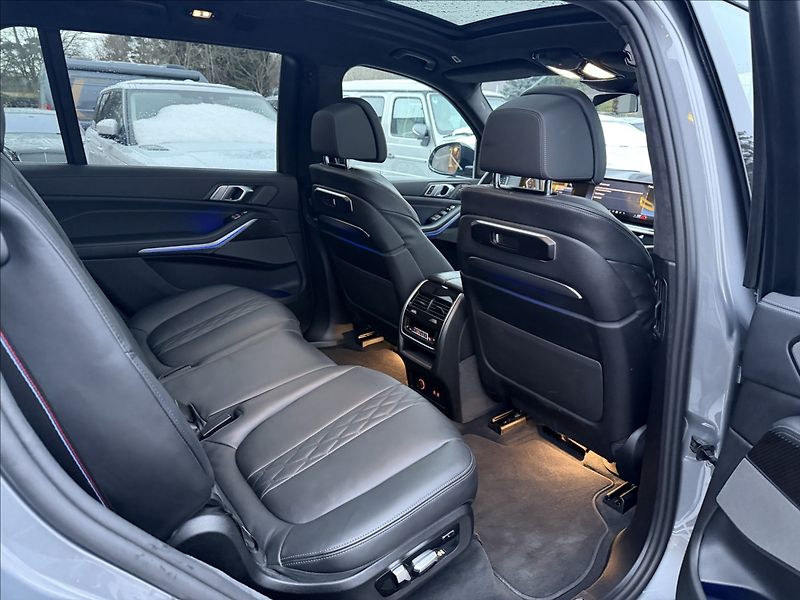 BMW X7 40d Xdrive Msport - fotka 31 z 40