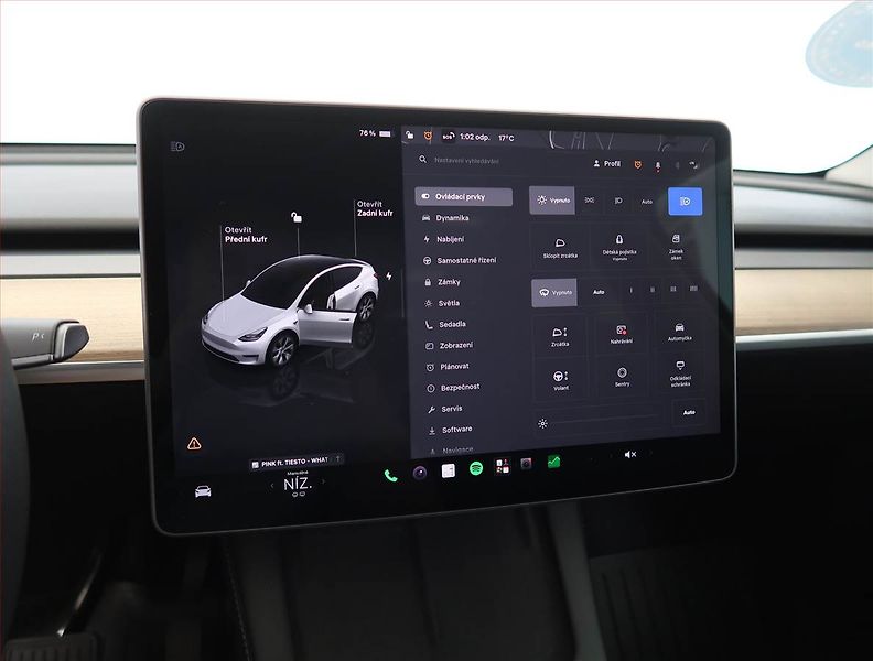 Tesla Model Y (2022) Long Range AWD 79kWh, SoH 93% - fotka 19 z 33