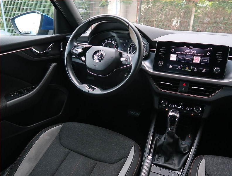 Škoda Kamiq (2022) Style 1.0 TSI, Automat - fotka 7 z 19