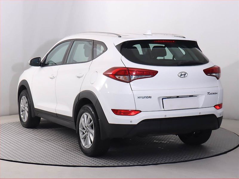 Hyundai Tucson (2018) Family 1.6 GDI, Serv.kniha - fotka 4 z 18