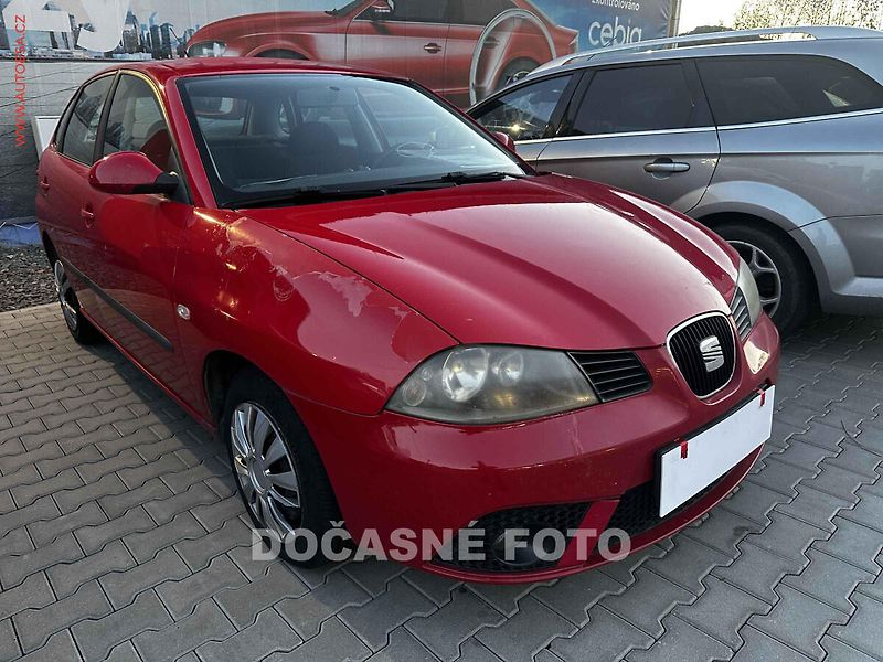 Seat Ibiza (2008) 1.4i, 2.maj,ČR, AC - fotka 1 z 3