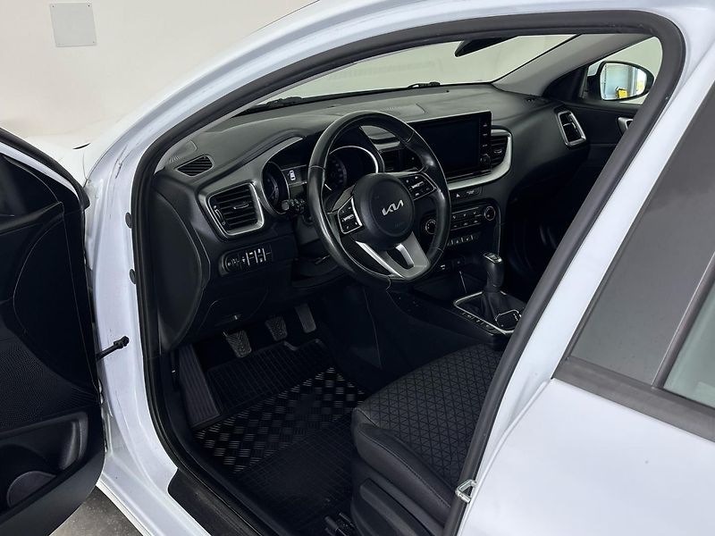 Kia Ceed Hatchback - fotka 6 z 29