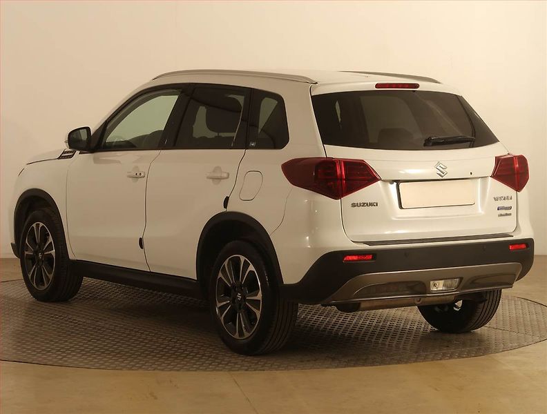 Suzuki Vitara (2022) Elegance 1.4 BoosterJet - fotka 4 z 21