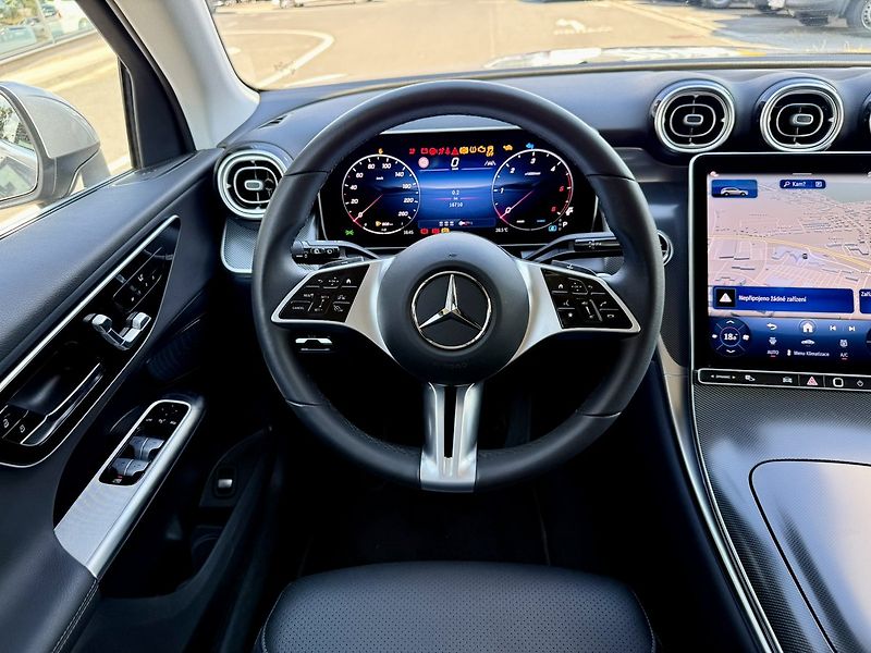 Mercedes-Benz GLC (2025) 220 d 4MATIC - fotka 22 z 47