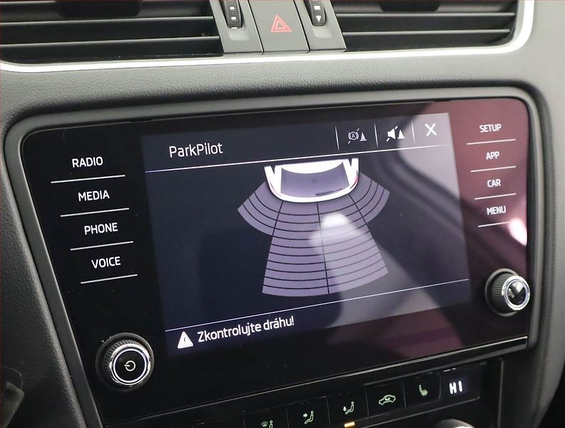 Škoda Octavia (2019) 1.6 TDI, 4X4, Serv.kniha - fotka 22 z 23