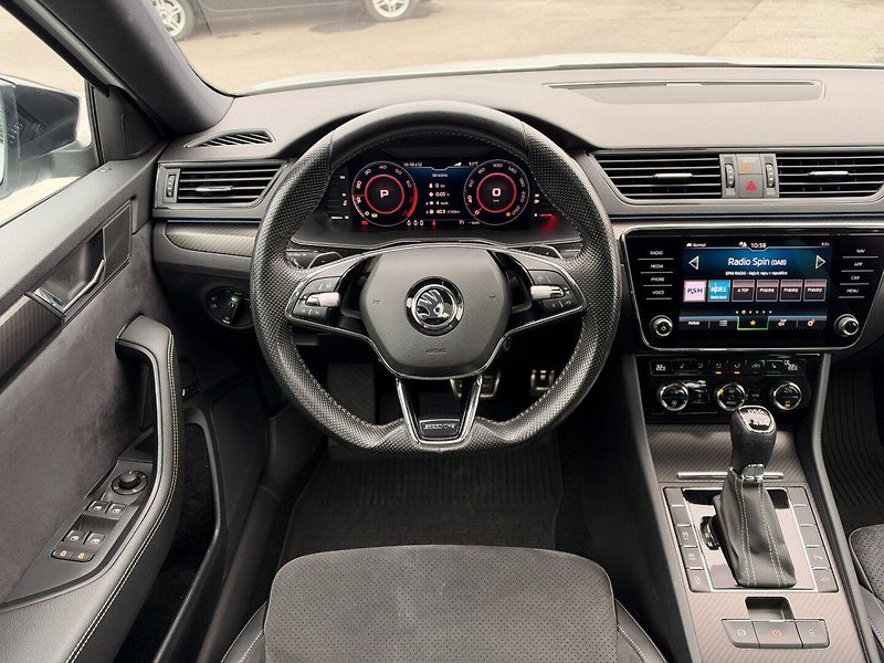 Škoda Superb (2021) Sportline 2.0 TSI 4x4 DSG - fotka 14 z 39