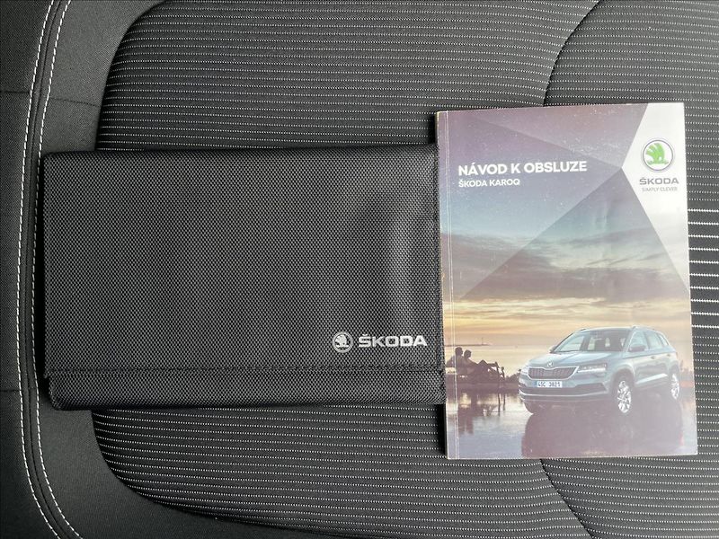 Škoda Karoq 2,0 TDI DSG Style Plus ACC+NAV - fotka 20 z 25