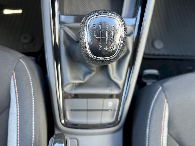 Škoda Scala (2024) 1.0 TSI 85kW Selection - fotka 16 z 21