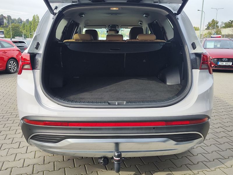 Hyundai Santa Fe 2.2 TDCI/142kW Style Premium - fotka 9 z 38