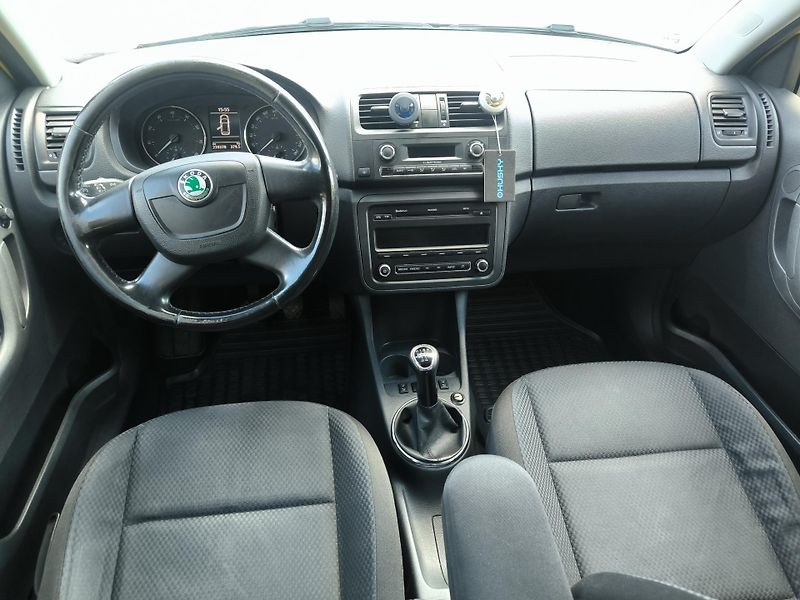 Škoda Fabia (2012) - fotka 9 z 16