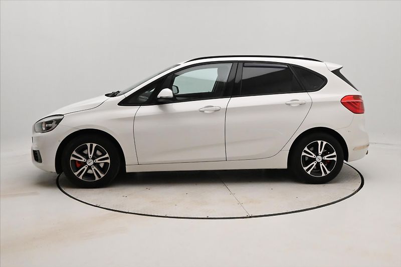 BMW Řada 2 2,0 218d 110 kW Active Záruka - fotka 8 z 31