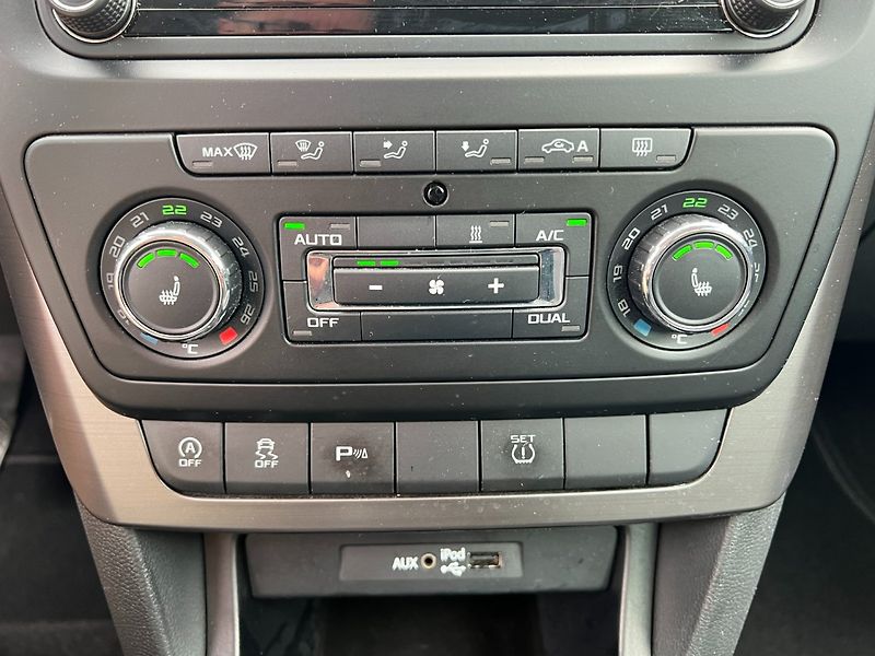 Škoda Yeti (2016) 2.0TDi 110kW 4x4! tažné! Apps! - fotka 15 z 39