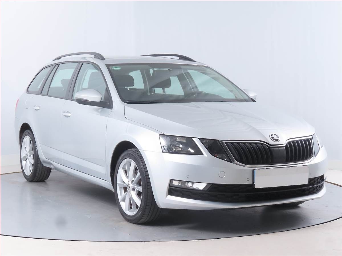 Škoda Octavia Ambition 1.6 TDI, Tempomat